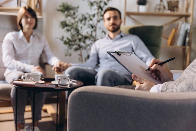 Internal family systems couple therapy (IFIO)
